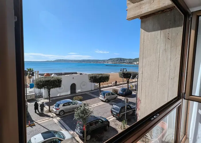 The Superhost -marina Vista Mare Apartamento