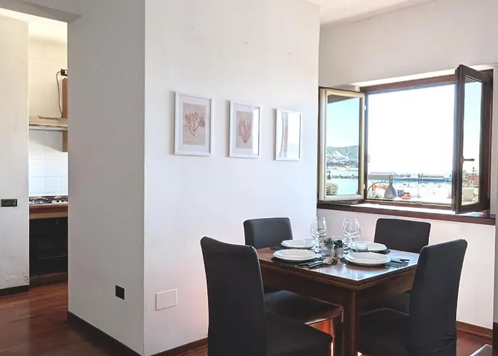 The Superhost -marina Vista Mare Apartamento